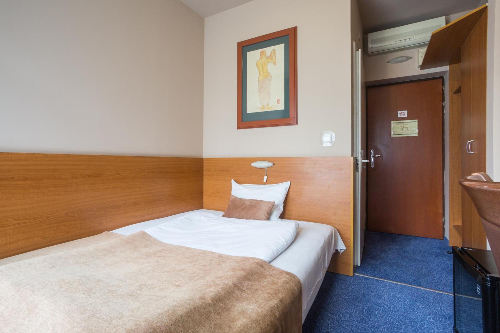 Hotel Luna Budapest Exterior photo