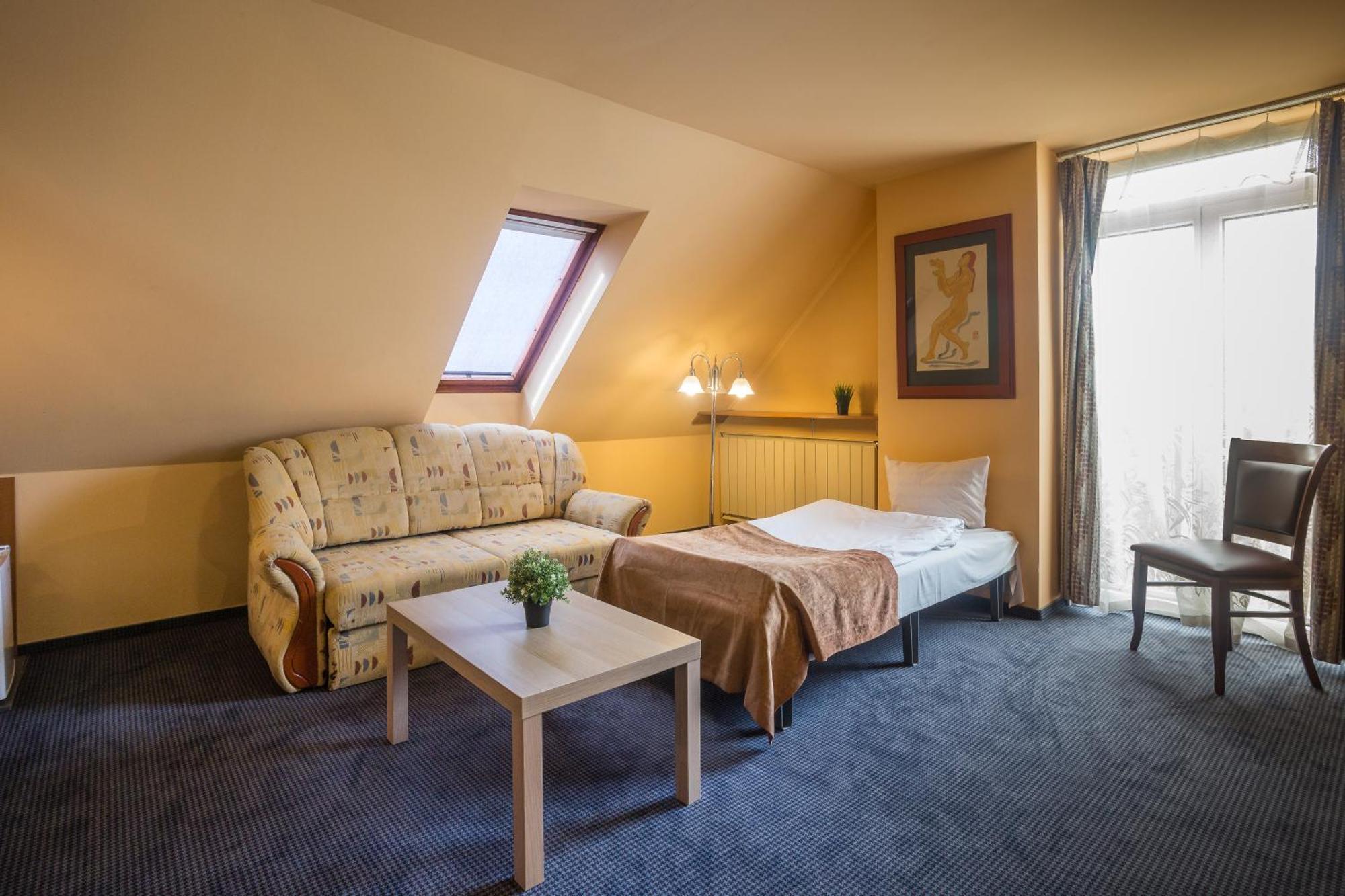 Hotel Luna Budapest Exterior photo
